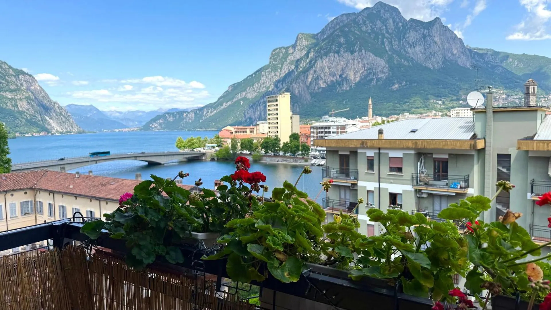Finestra Sul Lago Malgrate 0*,  Italien